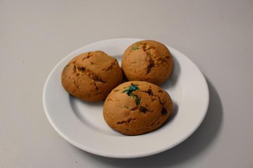 8-cukiernicy-3TPA-ciastka-z-czekolada-i-MMs