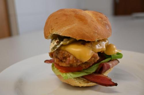11-kucharze-3TPC-burger