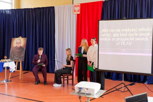 2025-11-17-apel-dzien-patrona-szkoly-8