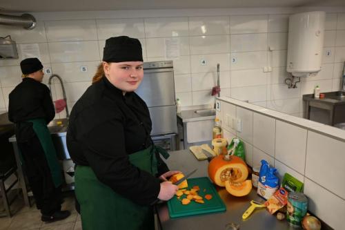 konkurs-gastronomiczny-uczen-na-maksa-zaklete-w-dyni-1