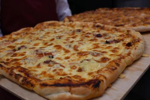 13-kucharze-1TA-pizza