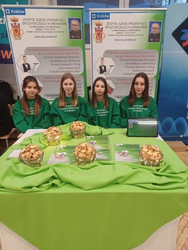 styczniowe-targi-szkol-zawodowych-w-meliorku-2025-1