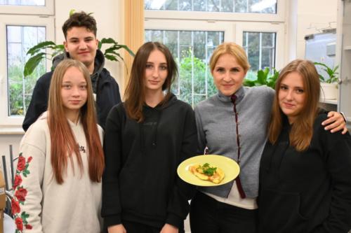 swiatowy-dzien-usmiechu-2024-11