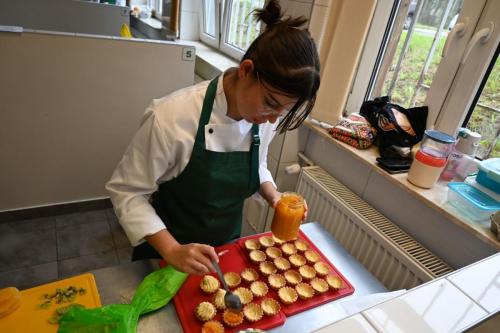 9-cukiernicy-1TB-babeczki-kruche-z-kremem-patissiere