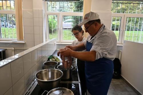 2025-10-17-3TB-warsztaty-rozbioru-poltuszy-wieprzowej-22