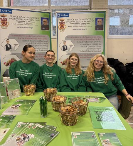 XXIV-styczniowe-targi-szkol-zawodowych-w-meliorku-1